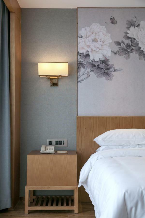 Venus Royal Hotel Foshan Kuiqi Road Metro Station Εξωτερικό φωτογραφία